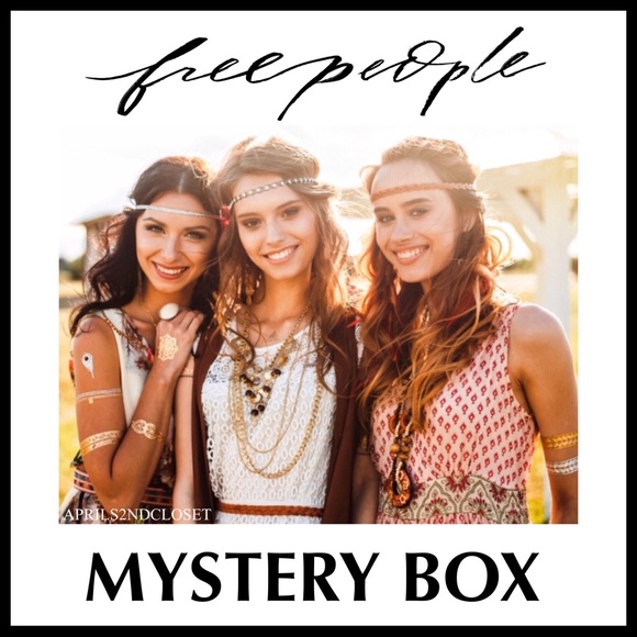 FREE PEOPLE BOHO STYLE MYSTERY BOX A2C - Picture 16 of 16